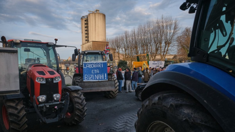 Agricultores franceses seguem com protestos e bloqueios contra acordo UE-Mercosul