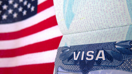 Fox: EUA suspendem vistos para Brasil, Rússia, Irã e dezenas de outros países