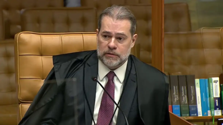 Toffoli manda lacrar e guardar no STF bens apreendidos em operação contra o Banco Master; PF reage