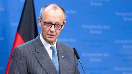 Merz defende aumento da jornada de trabalho diante da desaceleração da economia alemã