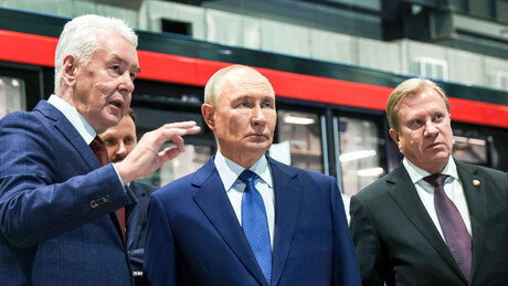 Putin avalia inovações russas em transporte e tecnologia autônoma