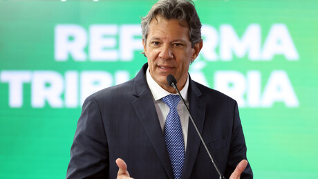 Haddad evita cravar candidatura em 2026 e afirma que debate com Lula está em curso