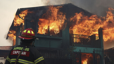 Número de mortos em incêndios florestais no Chile sobe para 19
