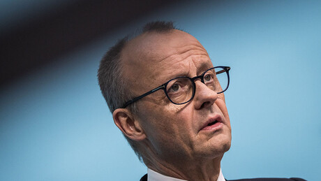 Merz ameaça responder às novas tarifas de Trump