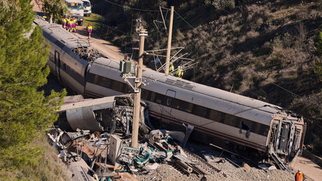 Número de mortos no acidente ferroviário na Espanha sobe para 41