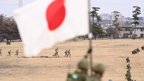 Lavrov comenta sobre possível militarização do Japão