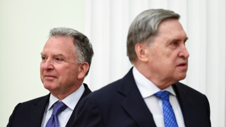 'Construtivas e extremamente francas', diz assessor de Putin sobre reunião entre Rússia e EUA