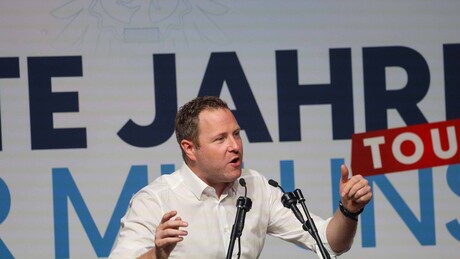 'Nem mais um euro sequer deve ser enviado' para apoiar Ucrânia, afirma partido mais popular da Áustria