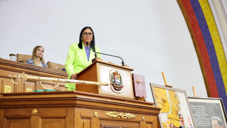 Delcy Rodríguez anuncia que Venezuela registrou 'pico mais alto nas reservas de petróleo'
