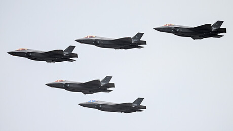 País da OTAN simula cenário de guerra com caças F-35 em aeroporto civil