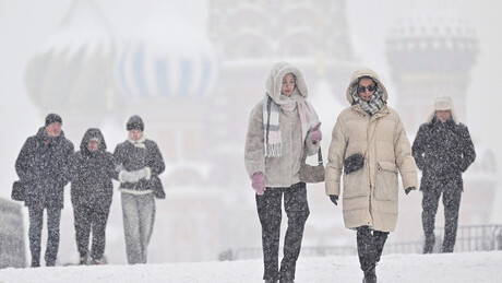 VÍDEOS: Moscou luta contra tempestade de neve recorde