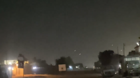 VÍDEOS: Disparos e explosões são ouvidos na capital do Níger - Reuters