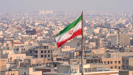 Rússia pede moderação e alerta para risco de caos no Oriente Médio diante de ameaça dos EUA ao Irã