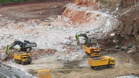 Trump assina decreto criando reserva estratégica de minerais críticos dos EUA