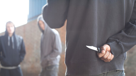 Brasileiro é espancado por dez alunos em escola de Portugal