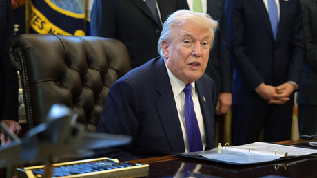 Trump encerra a paralisação parcial do governo dos EUA