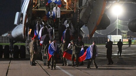 Rússia e Ucrânia concordam em trocar mais de 300 prisioneiros, anuncia Witkoff