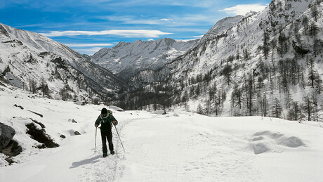 Três esquiadores morrem em avalanches nas regiões olímpicas da Itália