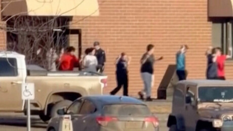 Responsável por ataque a tiros em escola no Canadá era mulher trans de 18 anos, diz polícia local