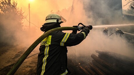 Ataque ucraniano provoca incêndio em uma instalação do Ministério da Defesa russo