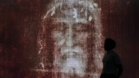 Vaticano contesta artigo de cientista brasileiro que questiona autenticidade do Santo Sudário
