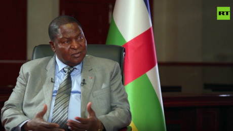 Rússia fortaleceu segurança e soberania da República Centro-Africana, afirma presidente do país à RT