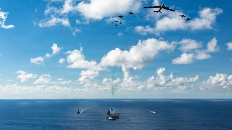 EUA enviarão maior porta-aviões da frota do Caribe ao Oriente Médio - NYT