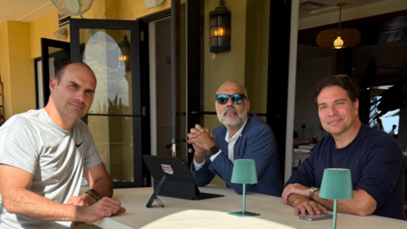 'Seguimos lutando por liberdade': Eduardo Bolsonaro publica foto com Ramagem e Allan dos Santos nos EUA