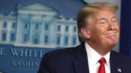 Trump diz que somente os EUA podem refinar petróleo venezuelano