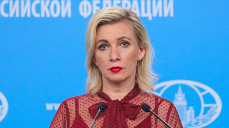 Zakharova: Kiev virou uma 'célula terrorista internacional com programa neonazista'