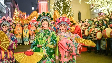 VÍDEO, FOTOS: Danças do dragão e shows de tambores - Moscou celebra Ano Novo chinês