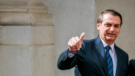 Jair Bolsonaro tem pico de pressão e é atendido após mal-estar, diz Michelle