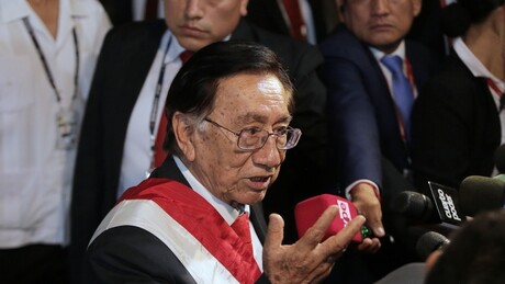 Novo presidente do Peru é eleito pelo Congresso