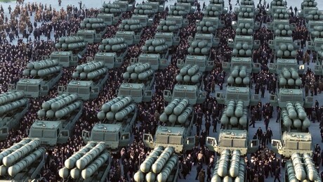 'Não adianta rezar': Kim Jong-un apresenta novo armamento