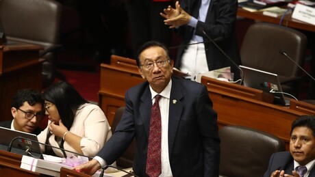 Novo presidente do Peru é intimado a comparecer a tribunal um dia após ser eleito