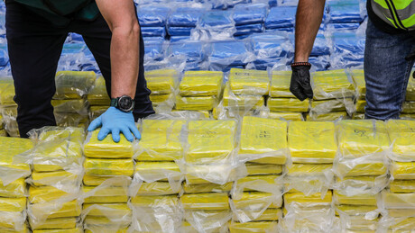 Petro anuncia 'a maior apreensão em um único dia da história do tráfico de cocaína'