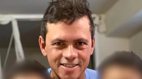 Brasileiro detido pelo ICE nos EUA pede para comprar passagem de volta