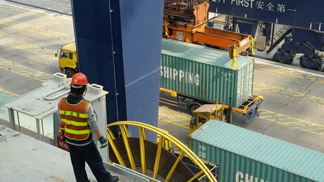 Visando frear avanço militar do Japão, China restringe exportações para 40 empresas