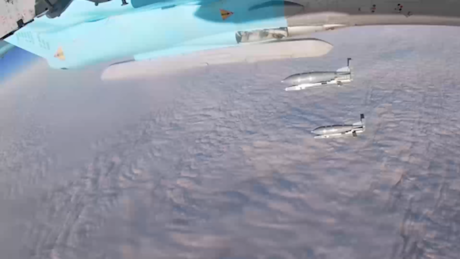 VÍDEO: 'Patinho' russo aniquila armazém de munições e drones ucranianos