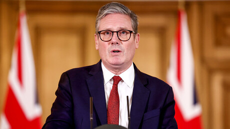 'Partido defensor dos pedófilos', dispara líder da oposição britânica contra Keir Starmer