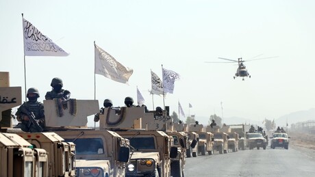 Afeganistão confirma novas ofensivas contra Paquistão em meio à escalada