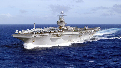 Guarda Revolucionária do Irã alega ter atacado USS Abraham Lincoln com mísseis balísticos