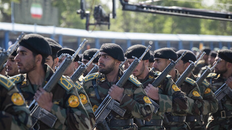 Ao contrário dos EUA, Irã declara estar pronto para guerra prolongada