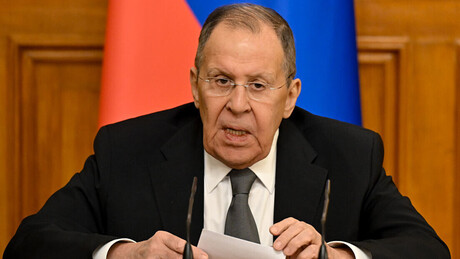 EUA não atacam quem tem bombas nucleares, diz Lavrov