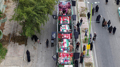 VÍDEO: Irã chora pelas mais de 160 meninas mortas pelo bombardeio de Israel contra escola
