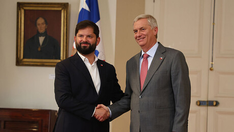 Cabo submarino chinês gera crise na transição presidencial do Chile; entenda