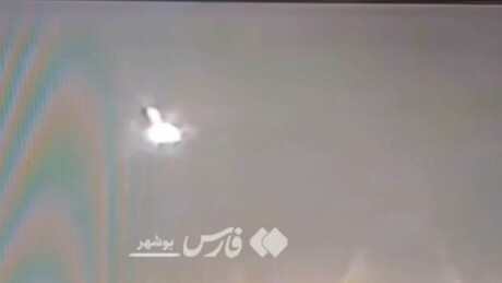 VÍDEO: Momento em que a defesa aérea do Irã abate drone israelense