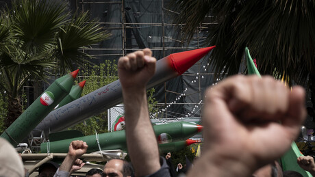 Podemos continuar a guerra pelo tempo que for preciso e não negociaremos com os EUA, diz Irã