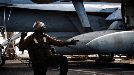 Pentágono: EUA e Israel terão controle total do espaço aéreo do Irã em menos de uma semana