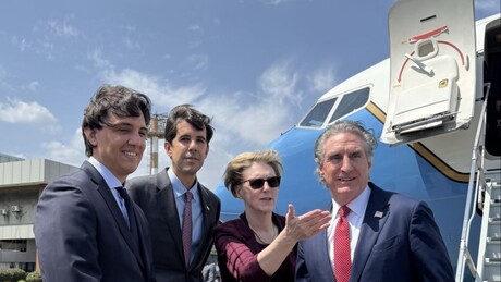 Secretário do Interior dos EUA chega à Venezuela